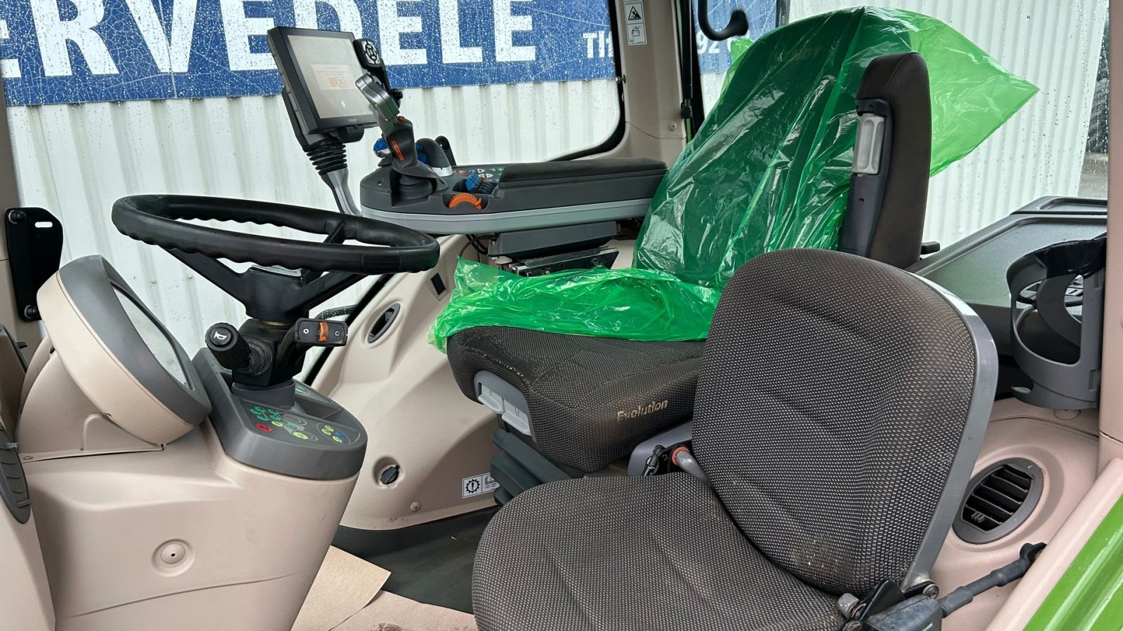 Traktor типа Fendt 824 Vario S4 Profi Plus  VarioGrip, Front PTO, Gebrauchtmaschine в Rødekro (Фотография 10)