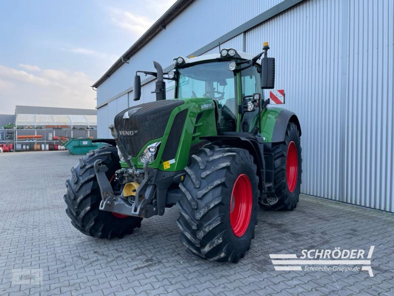 Traktor типа Fendt 824 VARIO S4 PROFI PLUS, Gebrauchtmaschine в Wildeshausen (Фотография 5)