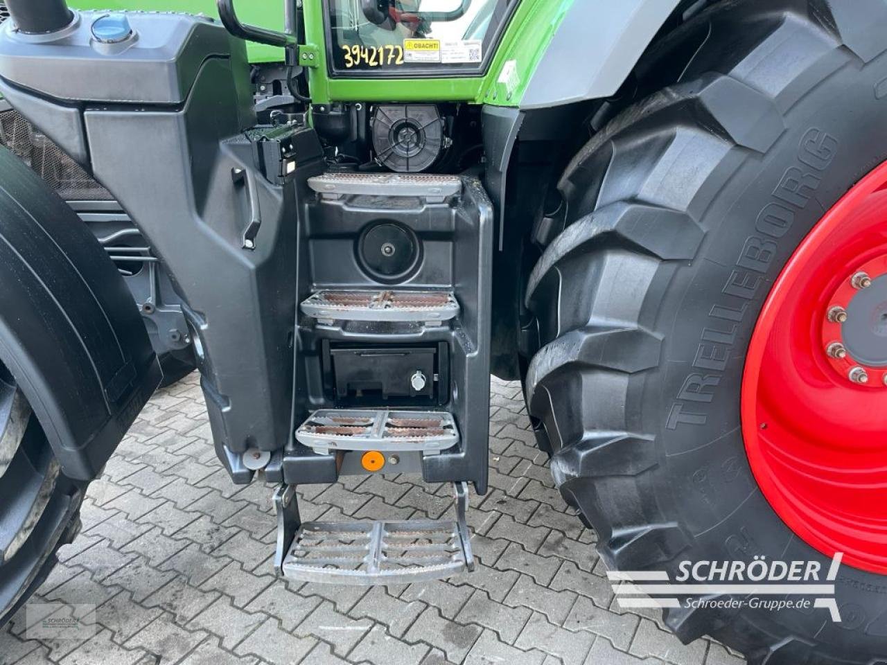 Traktor типа Fendt 824 VARIO S4 PROFI PLUS, Gebrauchtmaschine в Wildeshausen (Фотография 16)