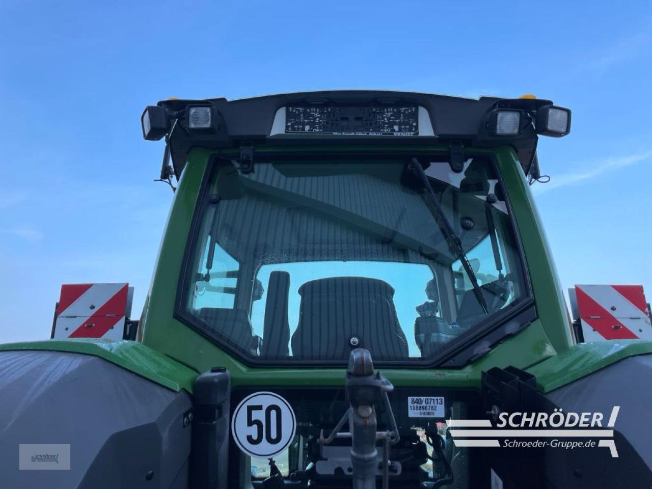 Traktor типа Fendt 824 VARIO S4 PROFI PLUS, Gebrauchtmaschine в Wildeshausen (Фотография 17)