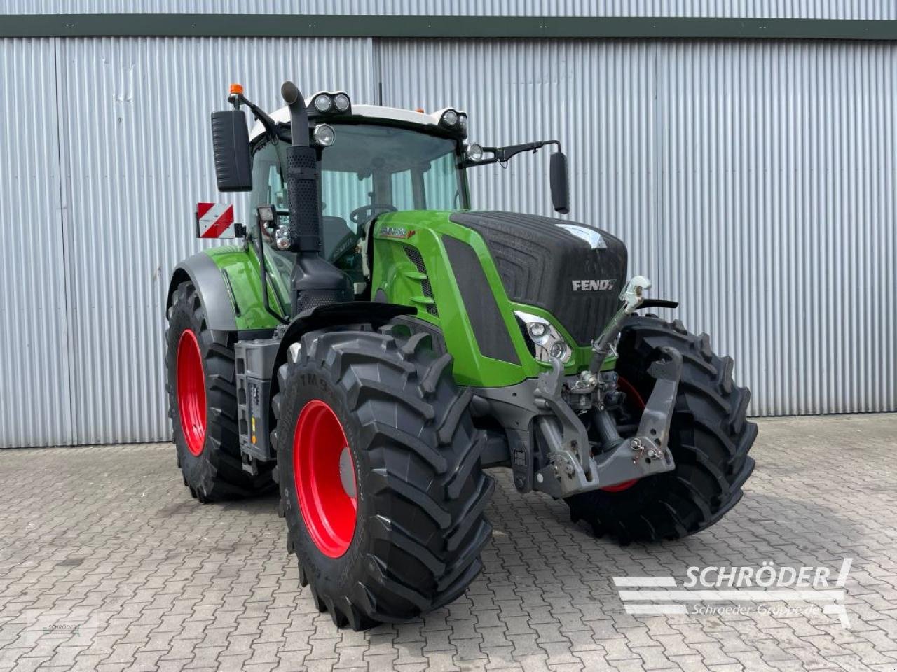 Traktor typu Fendt 824 VARIO S4 PROFI PLUS, Gebrauchtmaschine v Wildeshausen (Obrázek 1)