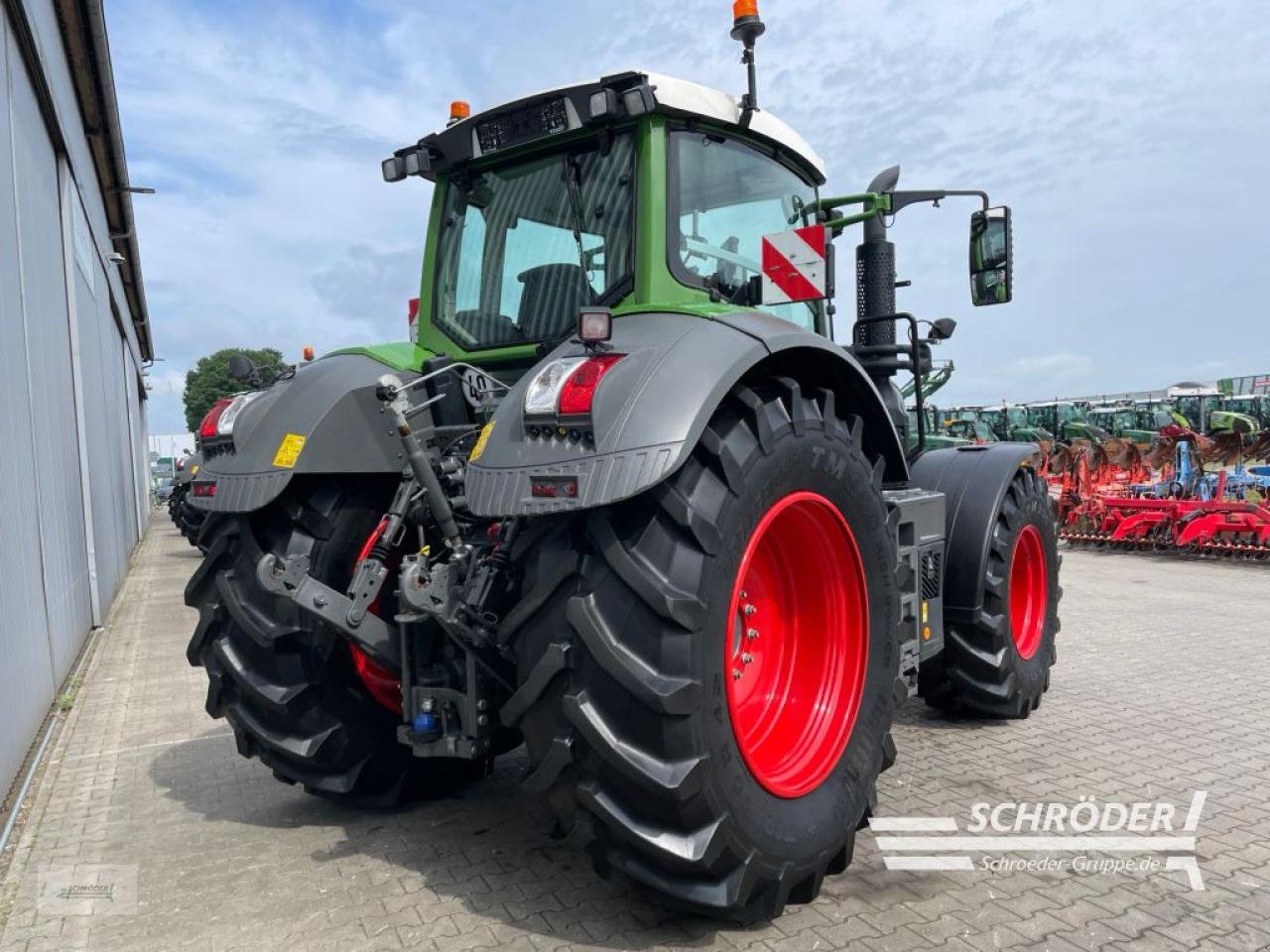 Traktor typu Fendt 824 VARIO S4 PROFI PLUS, Gebrauchtmaschine v Wildeshausen (Obrázek 3)