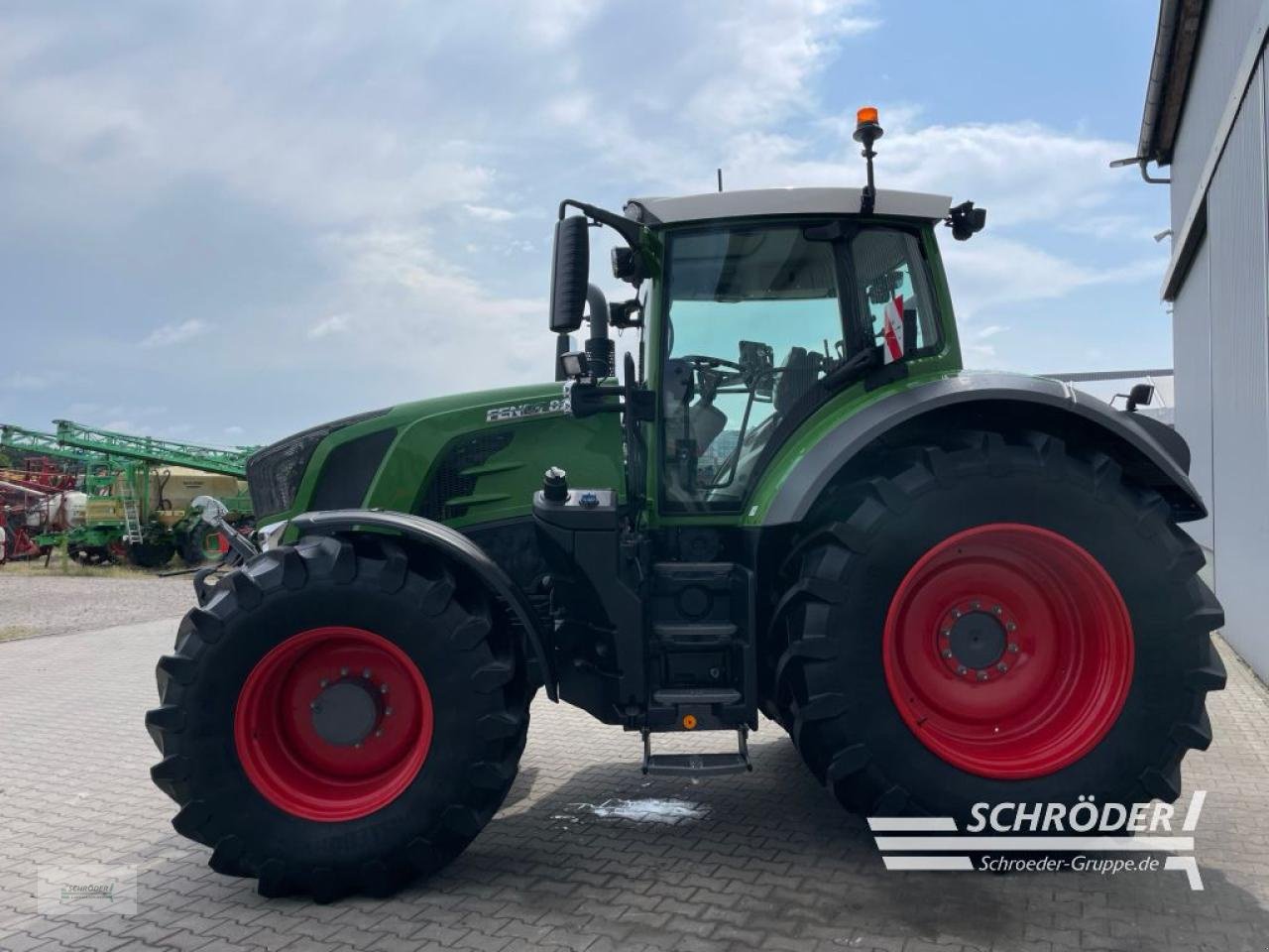 Traktor typu Fendt 824 VARIO S4 PROFI PLUS, Gebrauchtmaschine v Wildeshausen (Obrázek 4)
