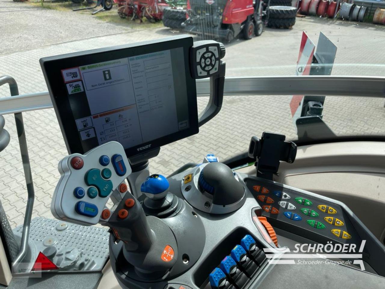 Traktor typu Fendt 824 VARIO S4 PROFI PLUS, Gebrauchtmaschine v Wildeshausen (Obrázek 16)