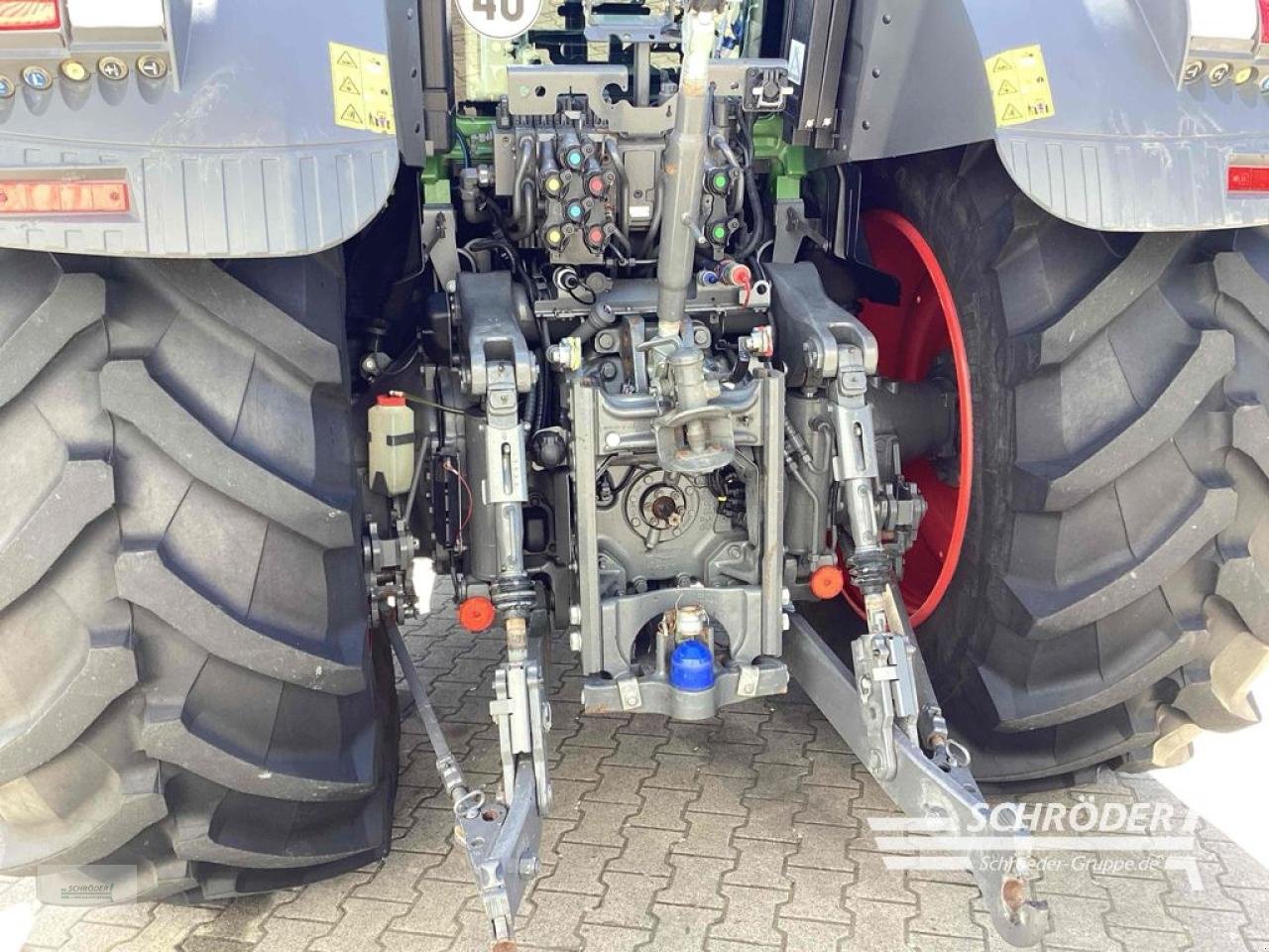 Traktor des Typs Fendt 824 VARIO S4 PROFI PLUS, Gebrauchtmaschine in Lastrup (Bild 10)