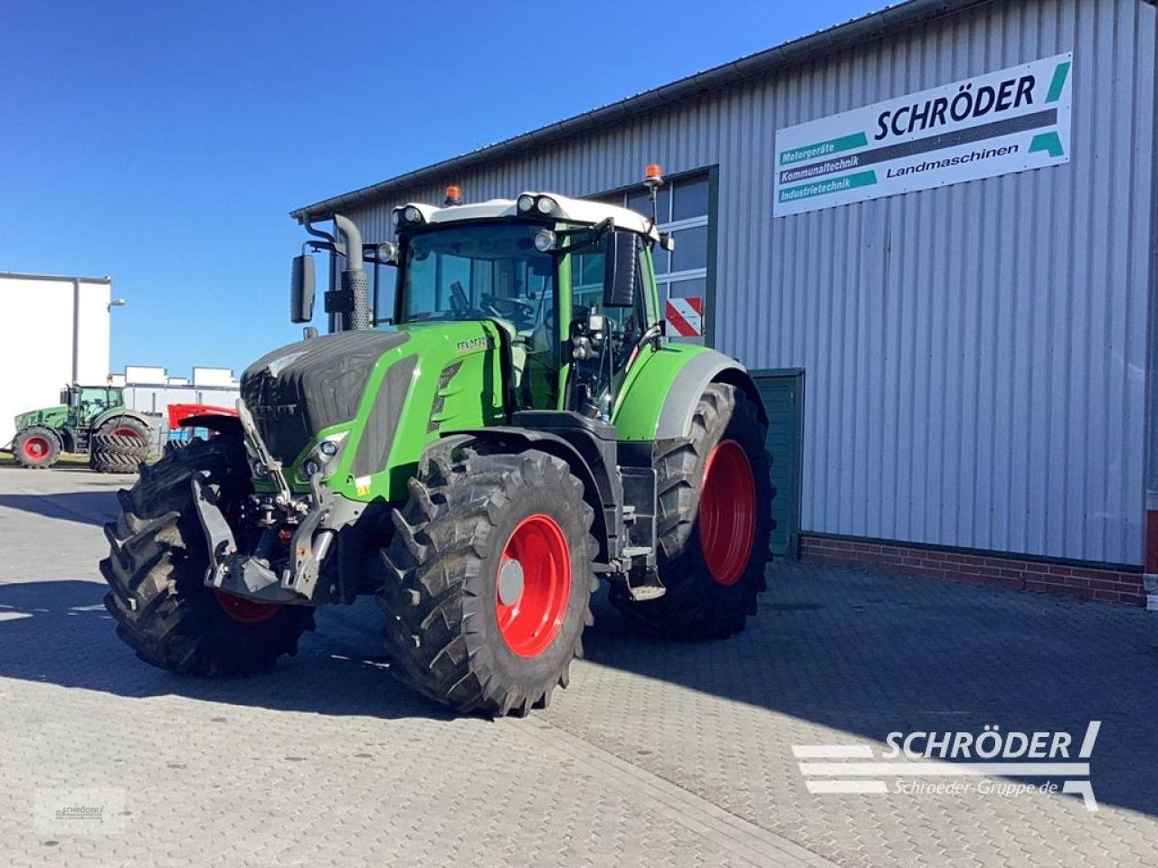 Traktor типа Fendt 824 VARIO S4 PROFI PLUS, Gebrauchtmaschine в Lastrup (Фотография 1)