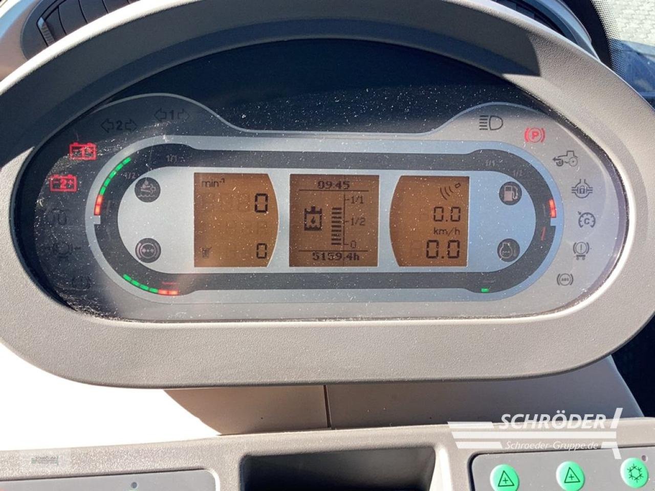 Traktor типа Fendt 824 VARIO S4 PROFI PLUS, Gebrauchtmaschine в Lastrup (Фотография 4)