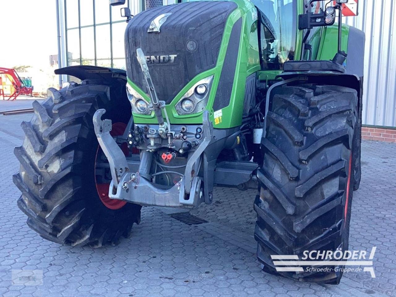 Traktor типа Fendt 824 VARIO S4 PROFI PLUS, Gebrauchtmaschine в Lastrup (Фотография 9)