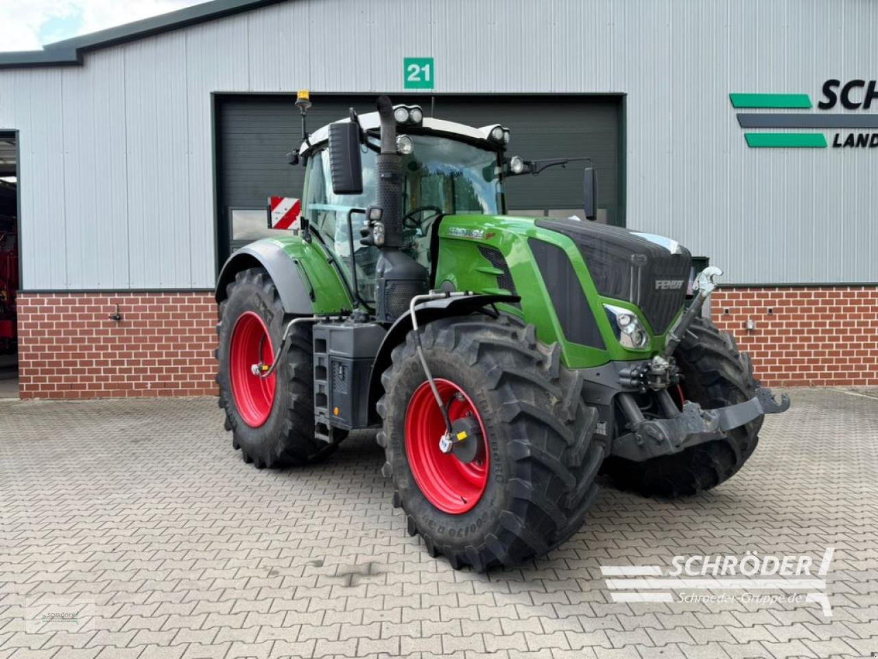 Traktor del tipo Fendt 824 VARIO S4 PROFI PLUS, Gebrauchtmaschine en Twistringen (Imagen 1)