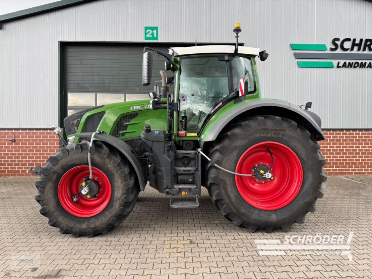 Traktor del tipo Fendt 824 VARIO S4 PROFI PLUS, Gebrauchtmaschine en Twistringen (Imagen 3)