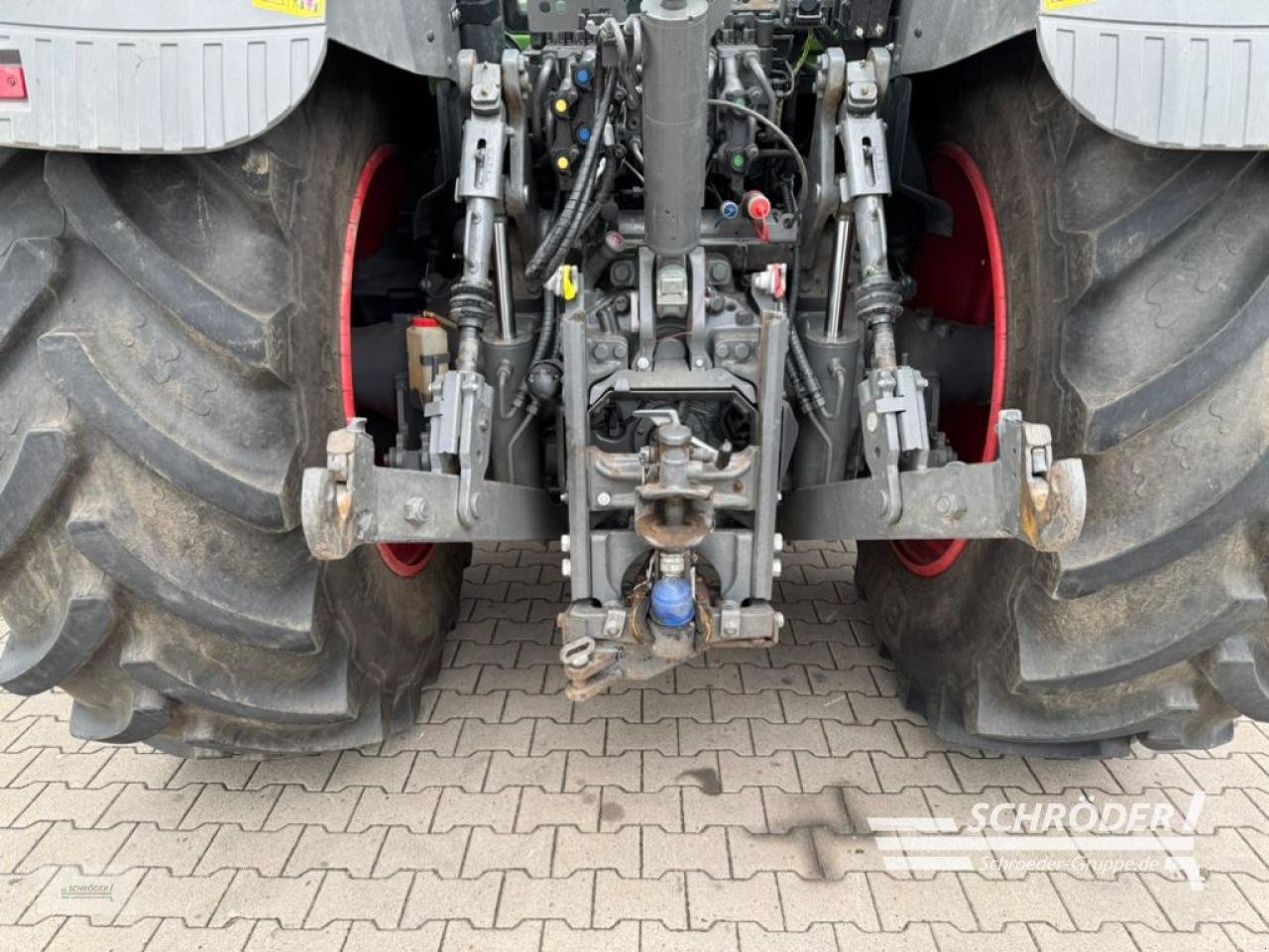 Traktor del tipo Fendt 824 VARIO S4 PROFI PLUS, Gebrauchtmaschine en Twistringen (Imagen 5)