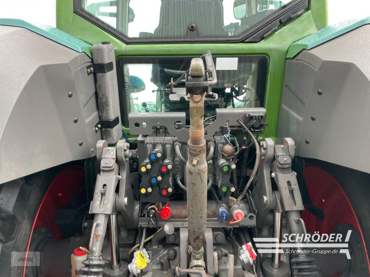 Traktor des Typs Fendt 824 VARIO S4 PROFI PLUS, Gebrauchtmaschine in Wildeshausen (Bild 9)