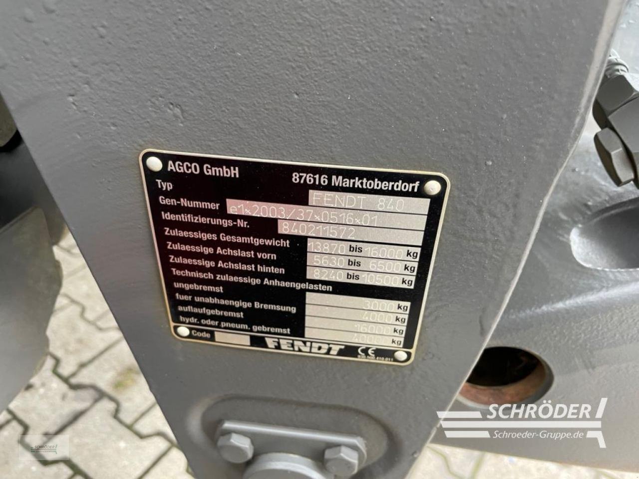 Traktor des Typs Fendt 824 VARIO S4 PROFI PLUS, Gebrauchtmaschine in Wildeshausen (Bild 12)