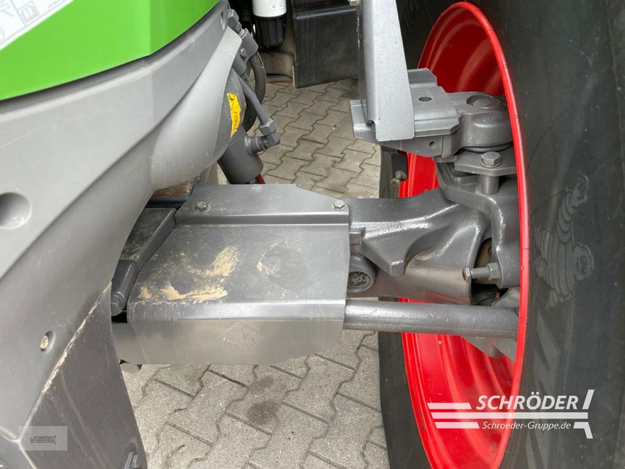 Traktor of the type Fendt 824 VARIO S4 PROFI, Gebrauchtmaschine in Wildeshausen (Picture 12)