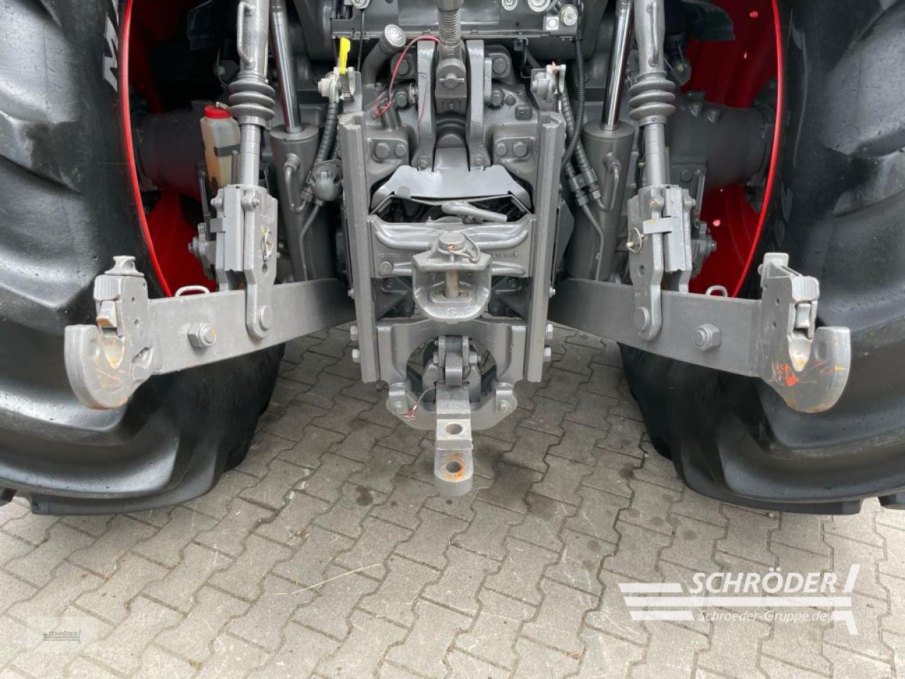 Traktor of the type Fendt 824 VARIO S4 PROFI, Gebrauchtmaschine in Wildeshausen (Picture 21)