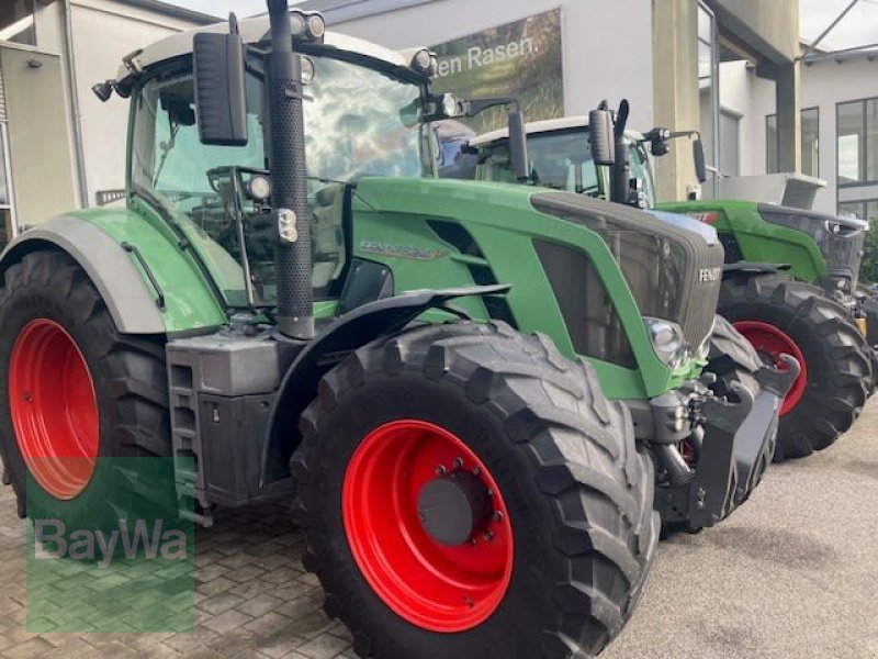 Traktor des Typs Fendt 824 VARIO SCR PROFI, Gebrauchtmaschine in Vilsbiburg (Bild 2)