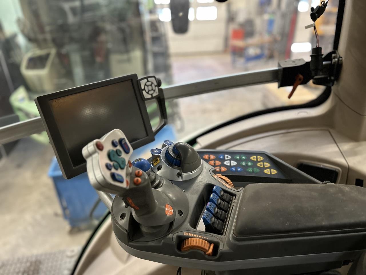 Traktor типа Fendt 824 VARIO SCR, Gebrauchtmaschine в Grindsted (Фотография 7)