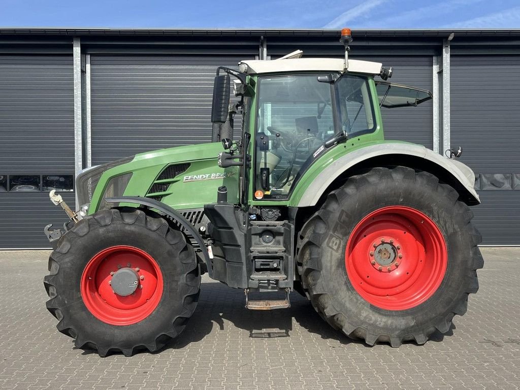 Traktor του τύπου Fendt 824 Vario SCR, Gebrauchtmaschine σε Hapert (Φωτογραφία 2)