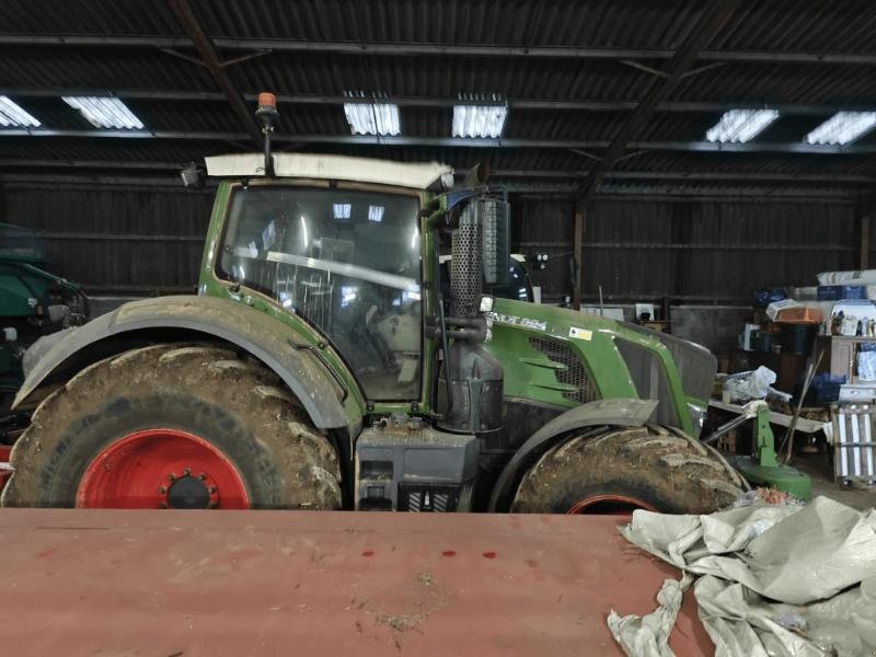 Traktor от тип Fendt 824, Gebrauchtmaschine в STENAY (Снимка 7)