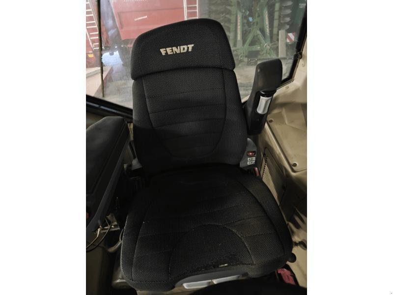 Traktor от тип Fendt 824, Gebrauchtmaschine в STENAY (Снимка 9)