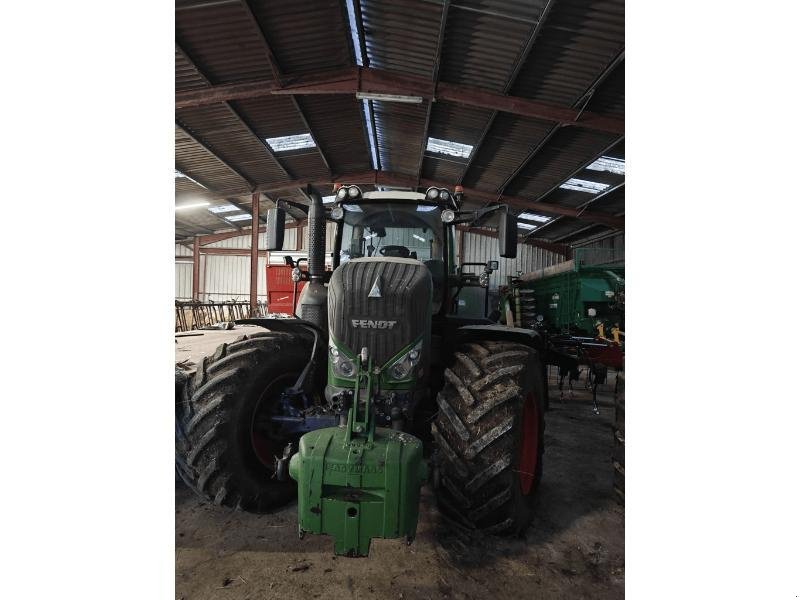 Traktor от тип Fendt 824, Gebrauchtmaschine в STENAY (Снимка 1)