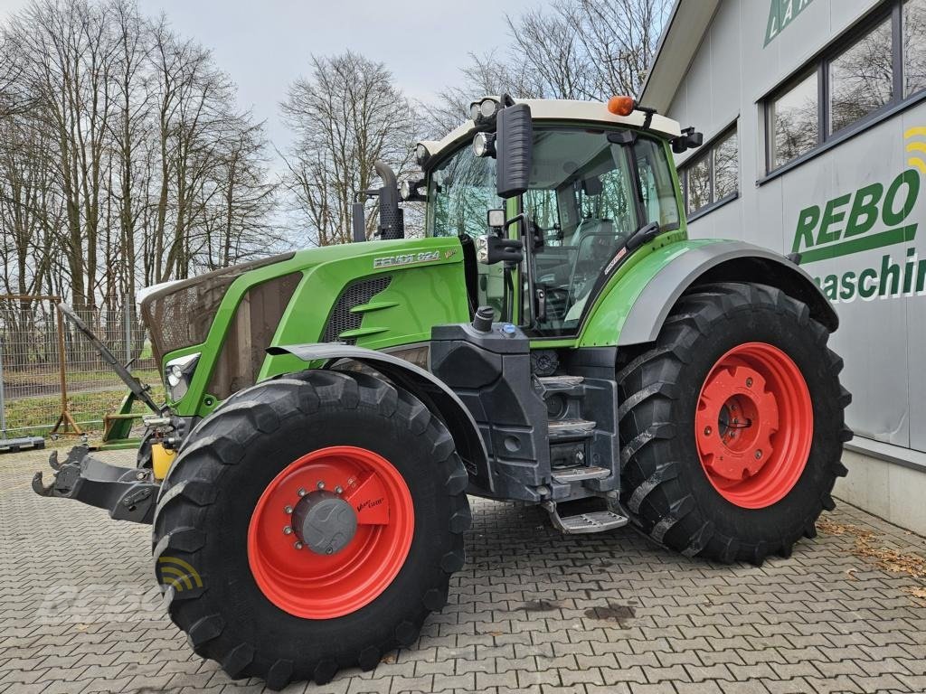 Traktor от тип Fendt 824, Gebrauchtmaschine в Neuenkirchen-Vörden (Снимка 1)