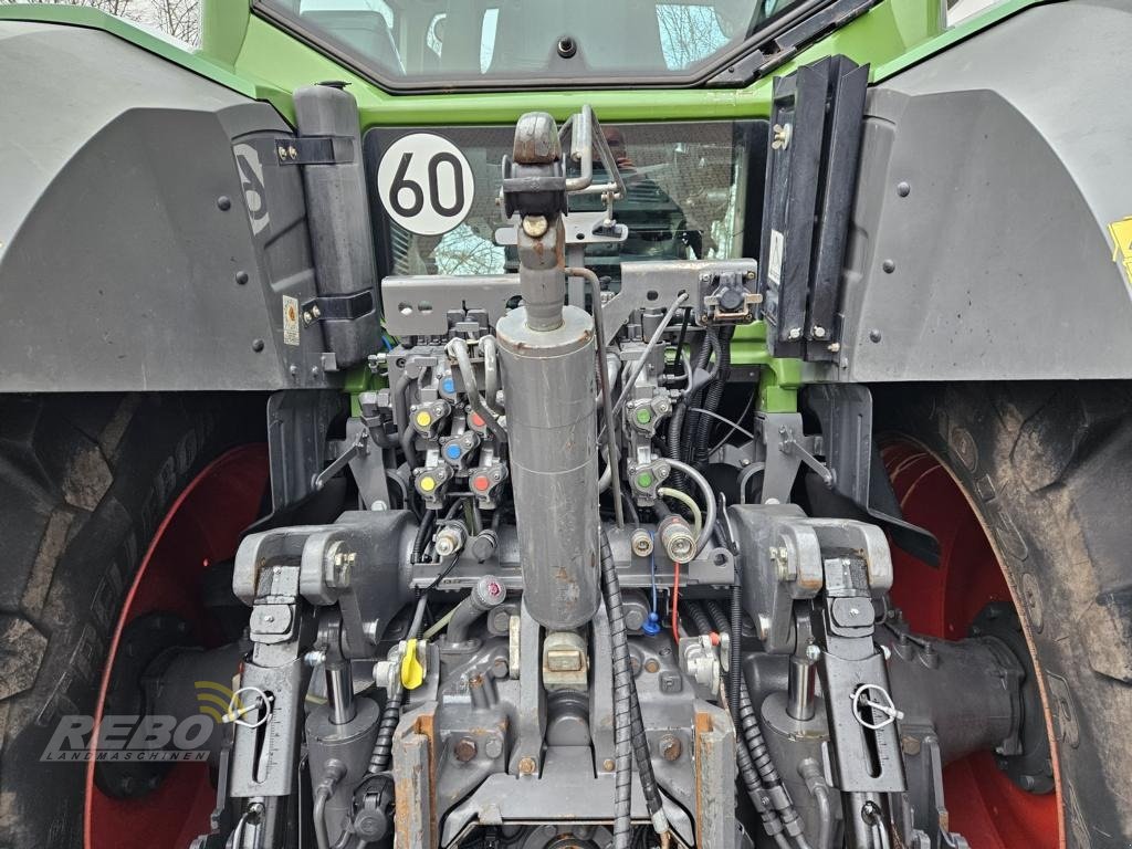 Traktor от тип Fendt 824, Gebrauchtmaschine в Neuenkirchen-Vörden (Снимка 8)