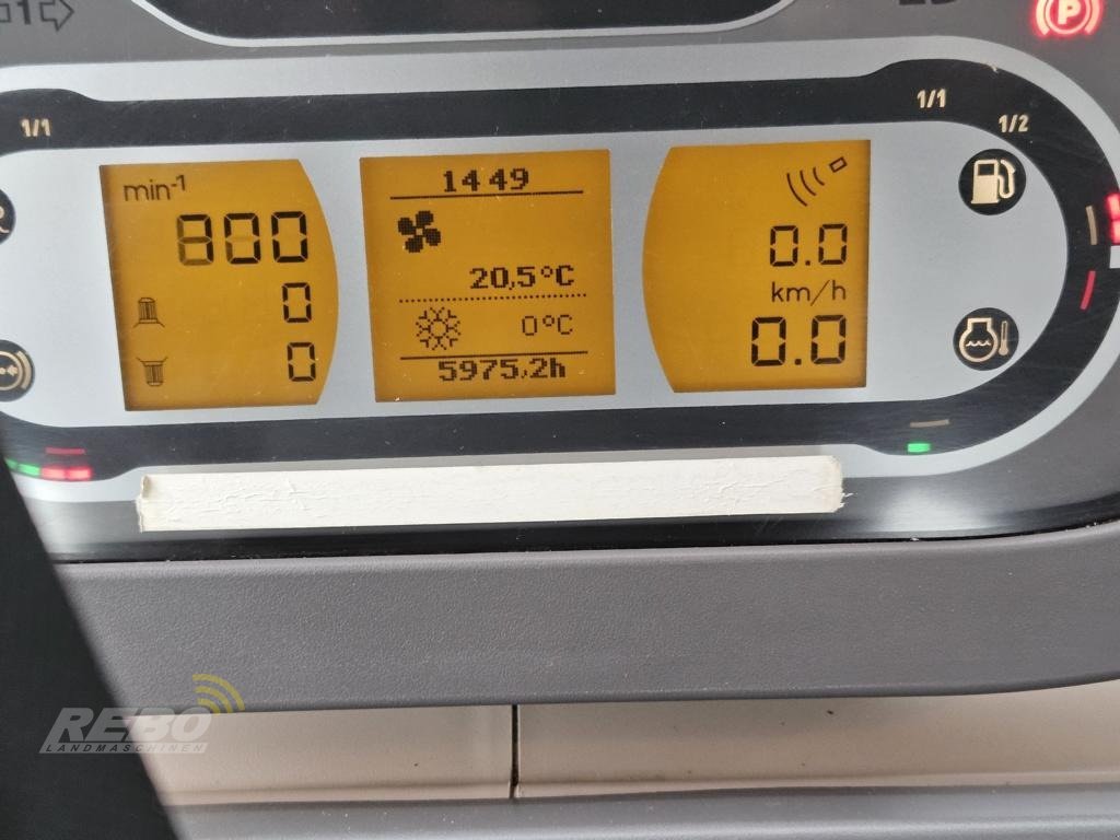 Traktor от тип Fendt 824, Gebrauchtmaschine в Neuenkirchen-Vörden (Снимка 16)