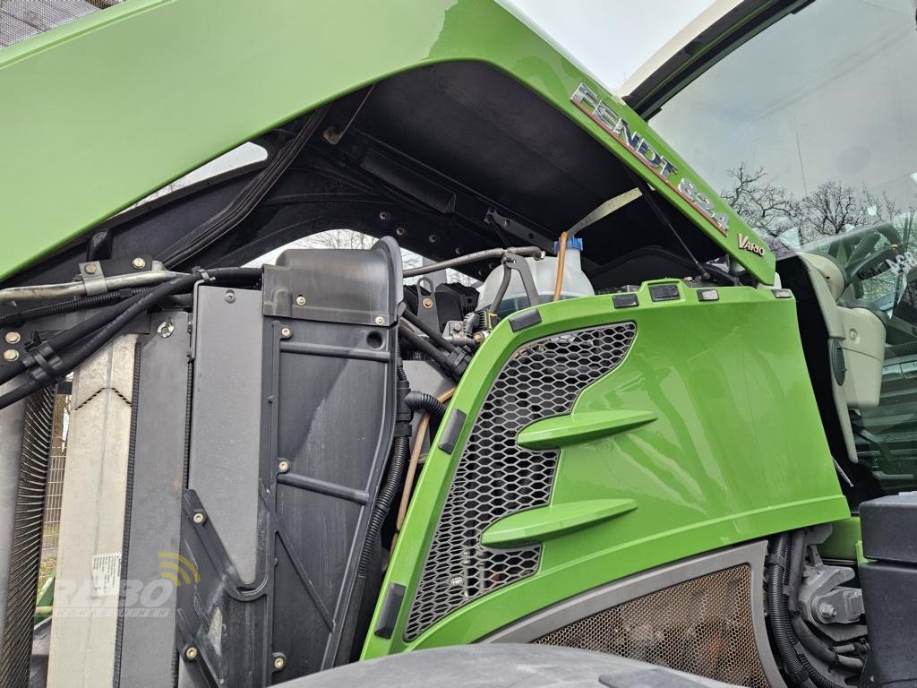 Traktor от тип Fendt 824, Gebrauchtmaschine в Neuenkirchen-Vörden (Снимка 26)
