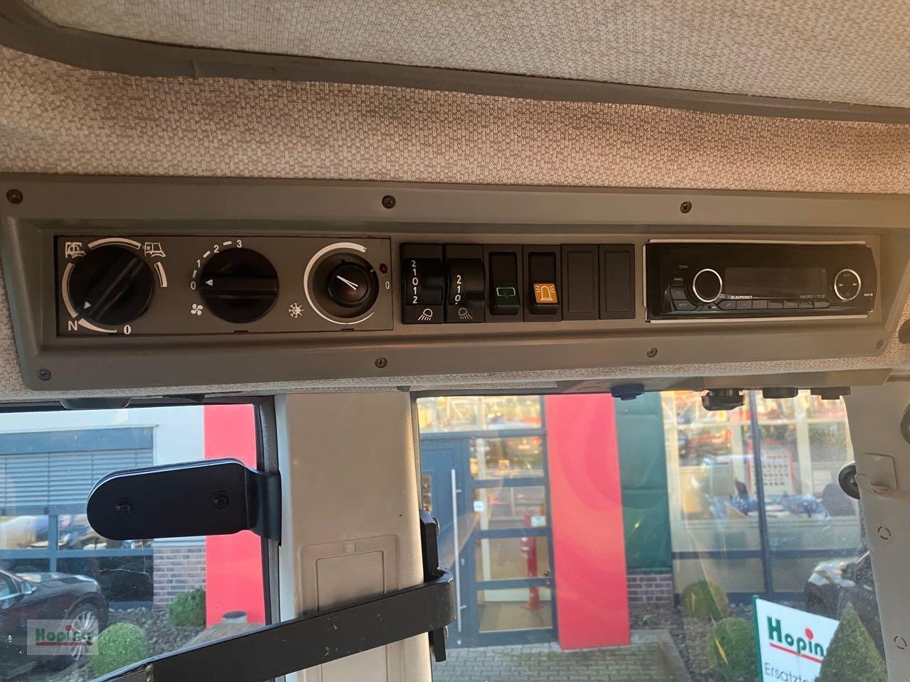 Traktor типа Fendt 824, Gebrauchtmaschine в Bakum (Фотография 16)