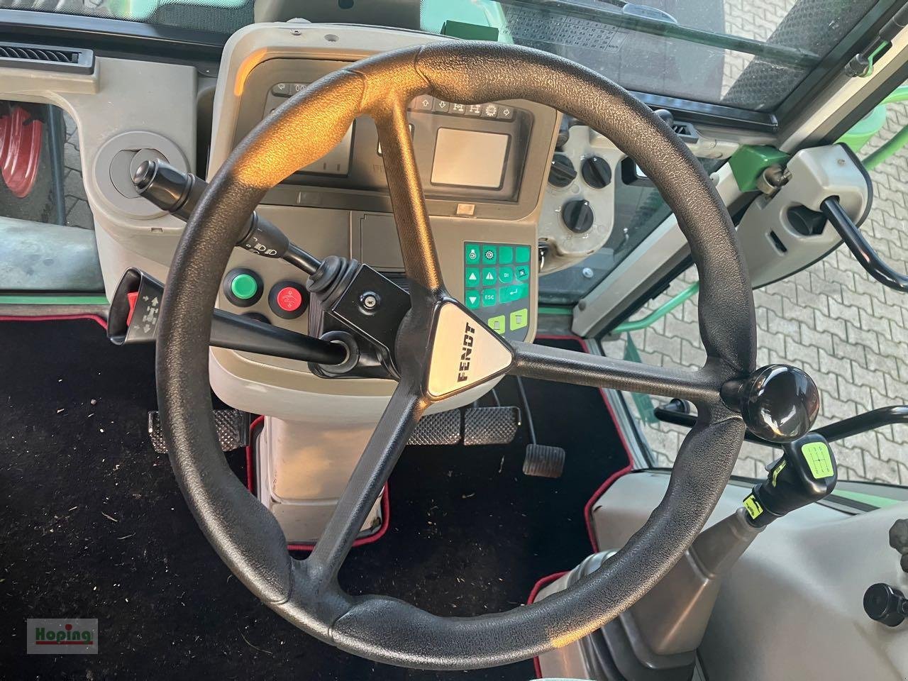 Traktor типа Fendt 824, Gebrauchtmaschine в Bakum (Фотография 17)