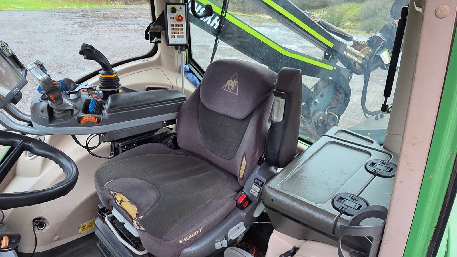 Traktor типа Fendt 826 Frontlift og frontPTO, Gebrauchtmaschine в Lintrup (Фотография 3)