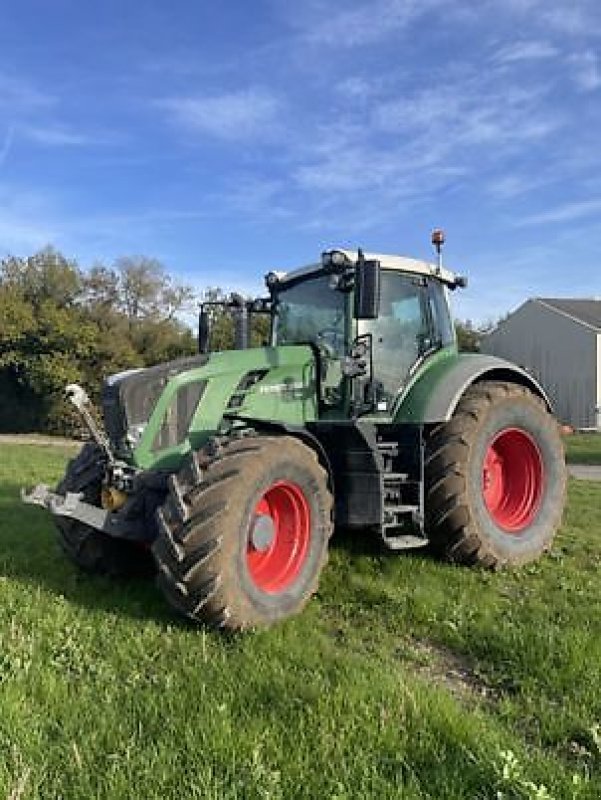 Traktor типа Fendt 826 PROFI PLUS, Gebrauchtmaschine в PEYROLE (Фотография 1)