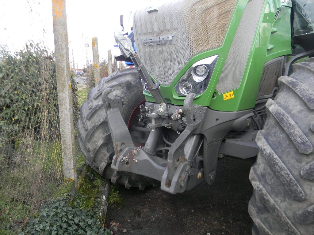 Traktor des Typs Fendt 826 PROFIL PLUS, Gebrauchtmaschine in ENNEZAT (Bild 5)