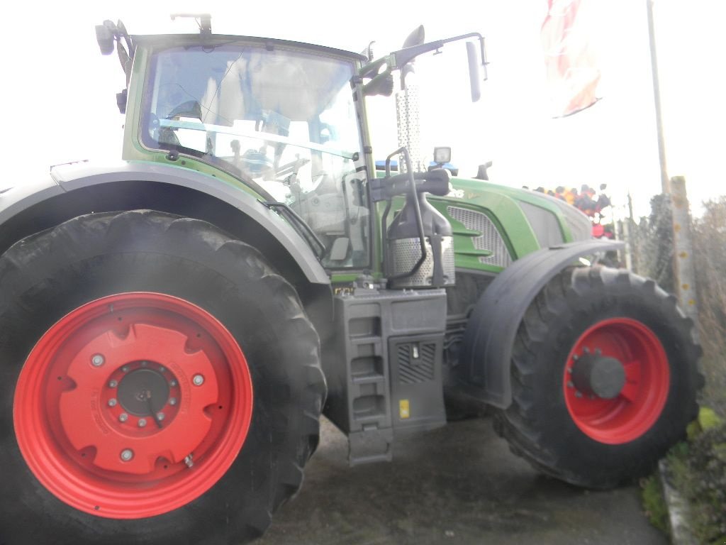 Traktor typu Fendt 826 PROFIL PLUS, Gebrauchtmaschine w ENNEZAT (Zdjęcie 7)