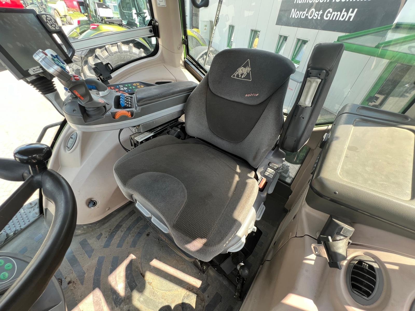 Traktor des Typs Fendt 826 S4, Gebrauchtmaschine in Kruckow (Bild 10)