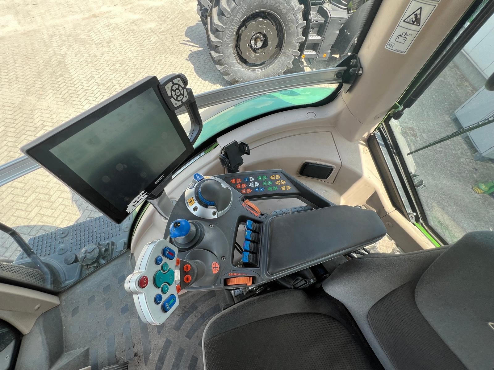 Traktor des Typs Fendt 826 S4, Gebrauchtmaschine in Kruckow (Bild 11)