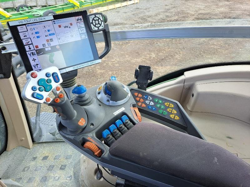 Traktor от тип Fendt 826 S4, Gebrauchtmaschine в CORNY MACHEROMENIL (Снимка 10)