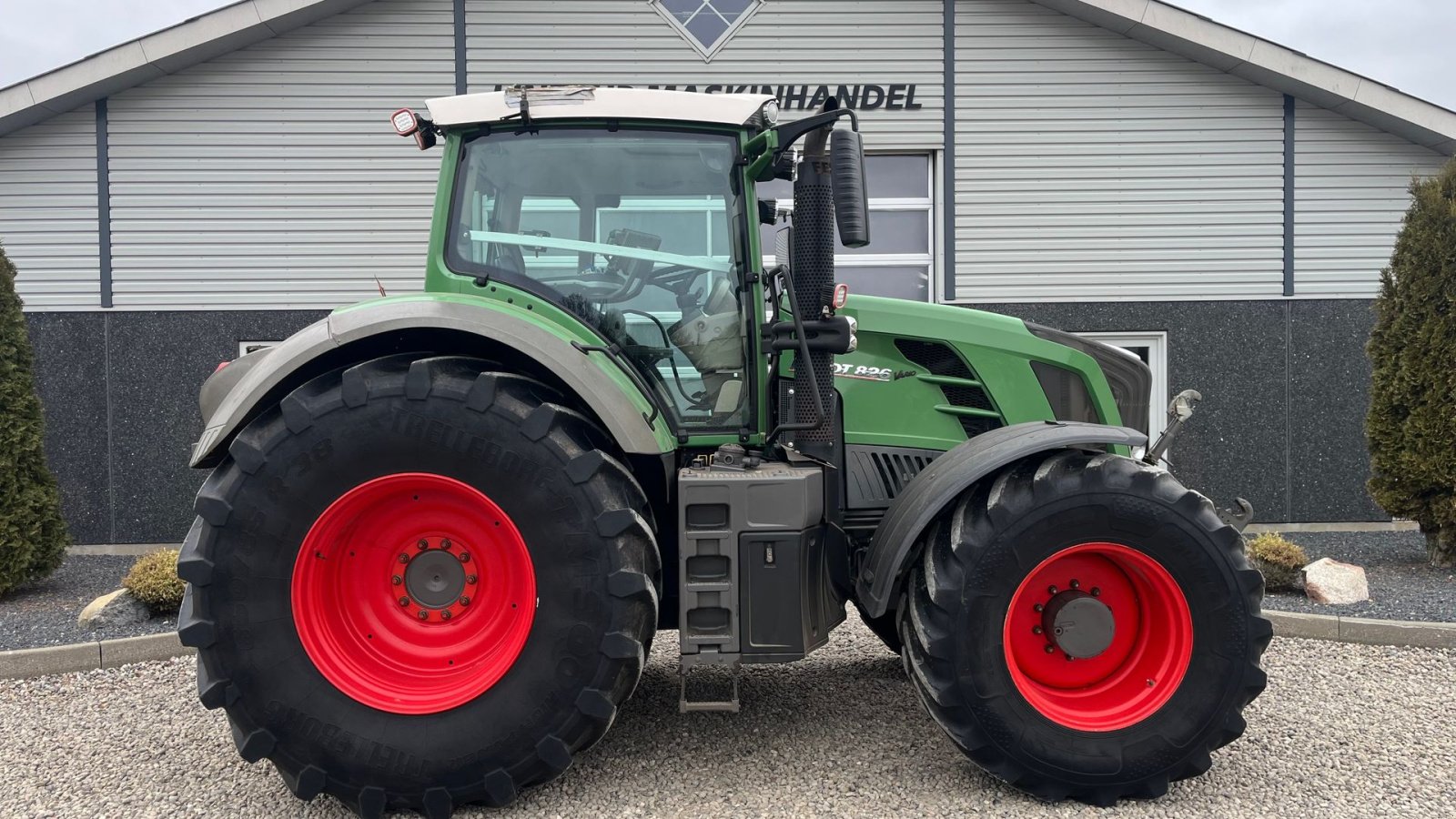 Traktor typu Fendt 826 Vario med frontlift og frontpto, Gebrauchtmaschine w Lintrup (Zdjęcie 9)