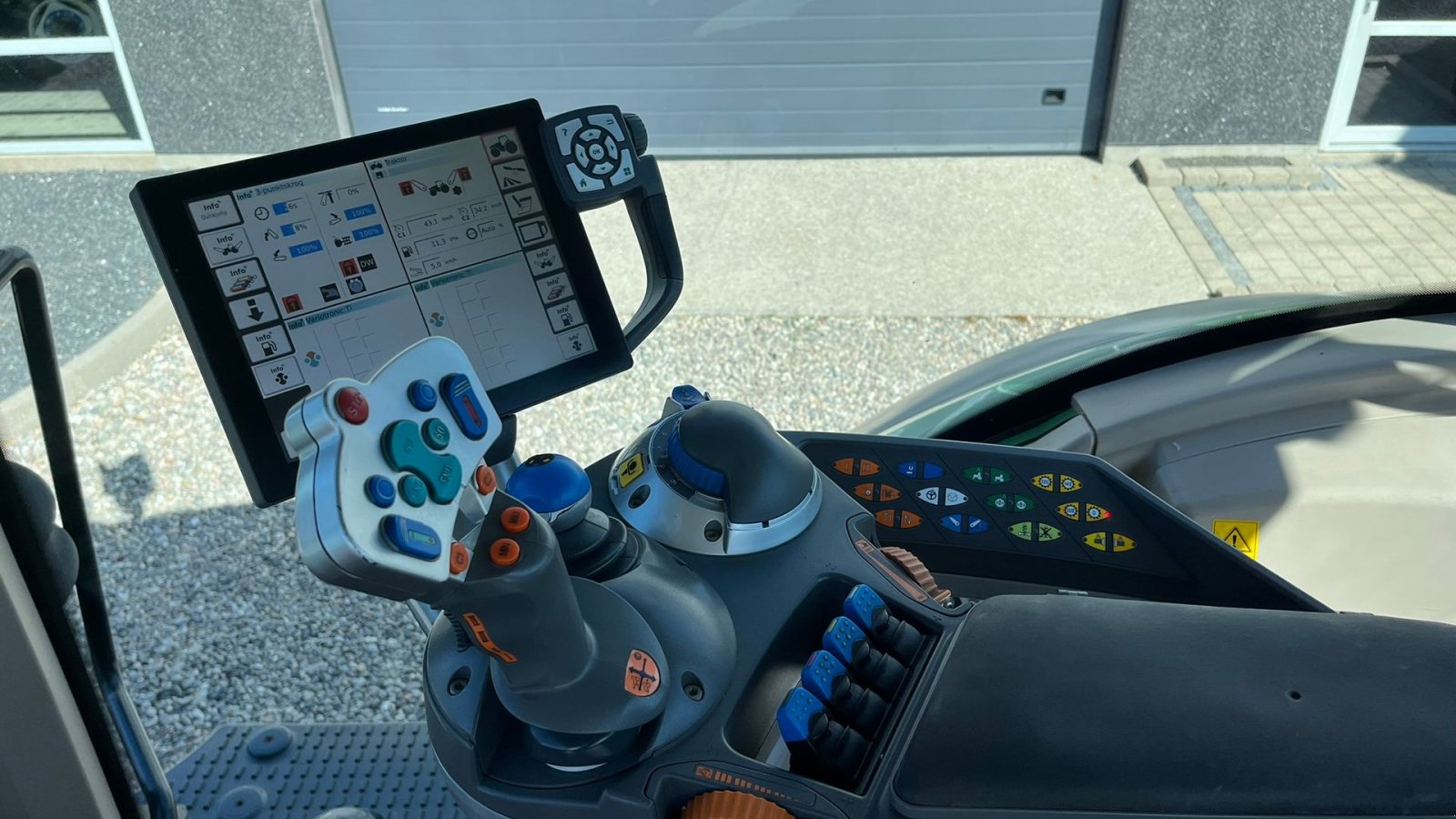 Traktor типа Fendt 826 Vario Pæn godt udstyret traktor., Gebrauchtmaschine в Lintrup (Фотография 12)