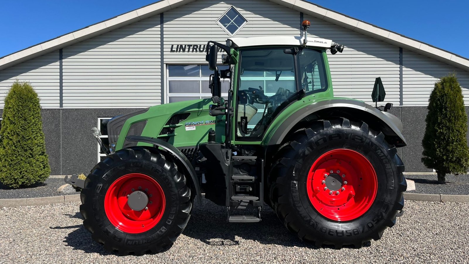 Traktor типа Fendt 826 Vario Pæn godt udstyret traktor., Gebrauchtmaschine в Lintrup (Фотография 1)