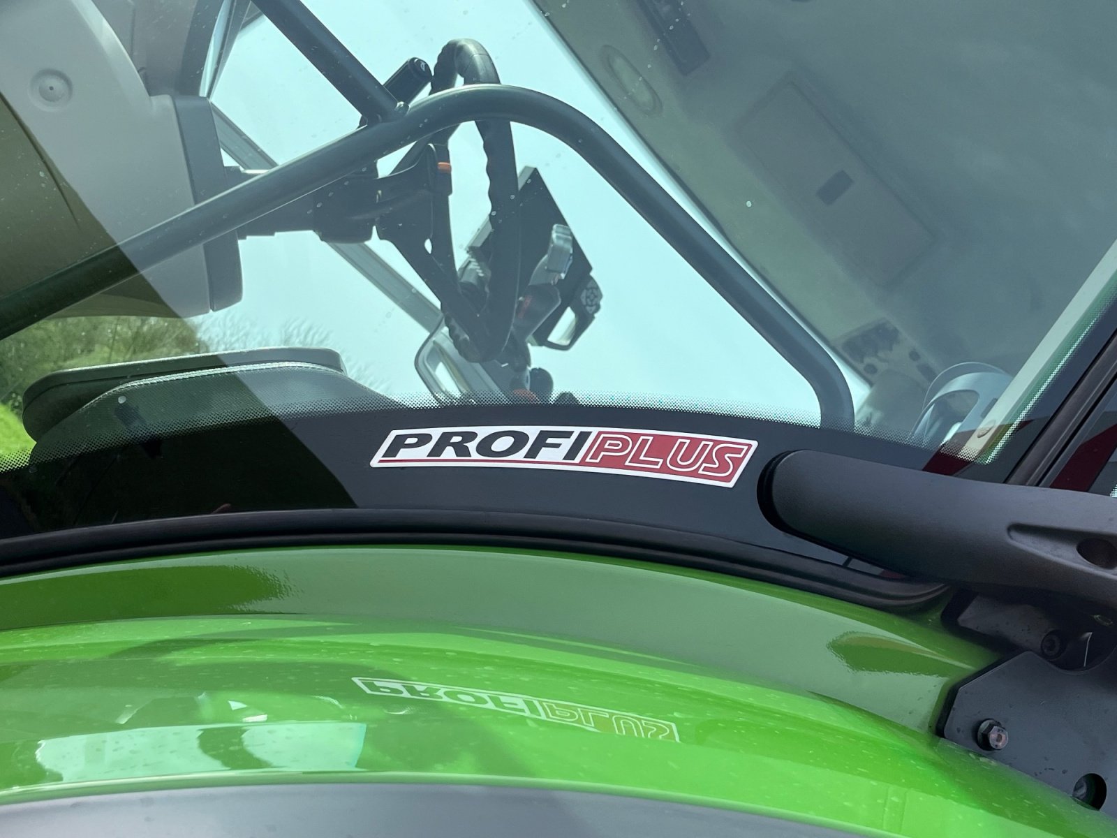 Traktor a típus Fendt 826 Vario ProfiPlus, Gebrauchtmaschine ekkor: Jemgum (Kép 3)