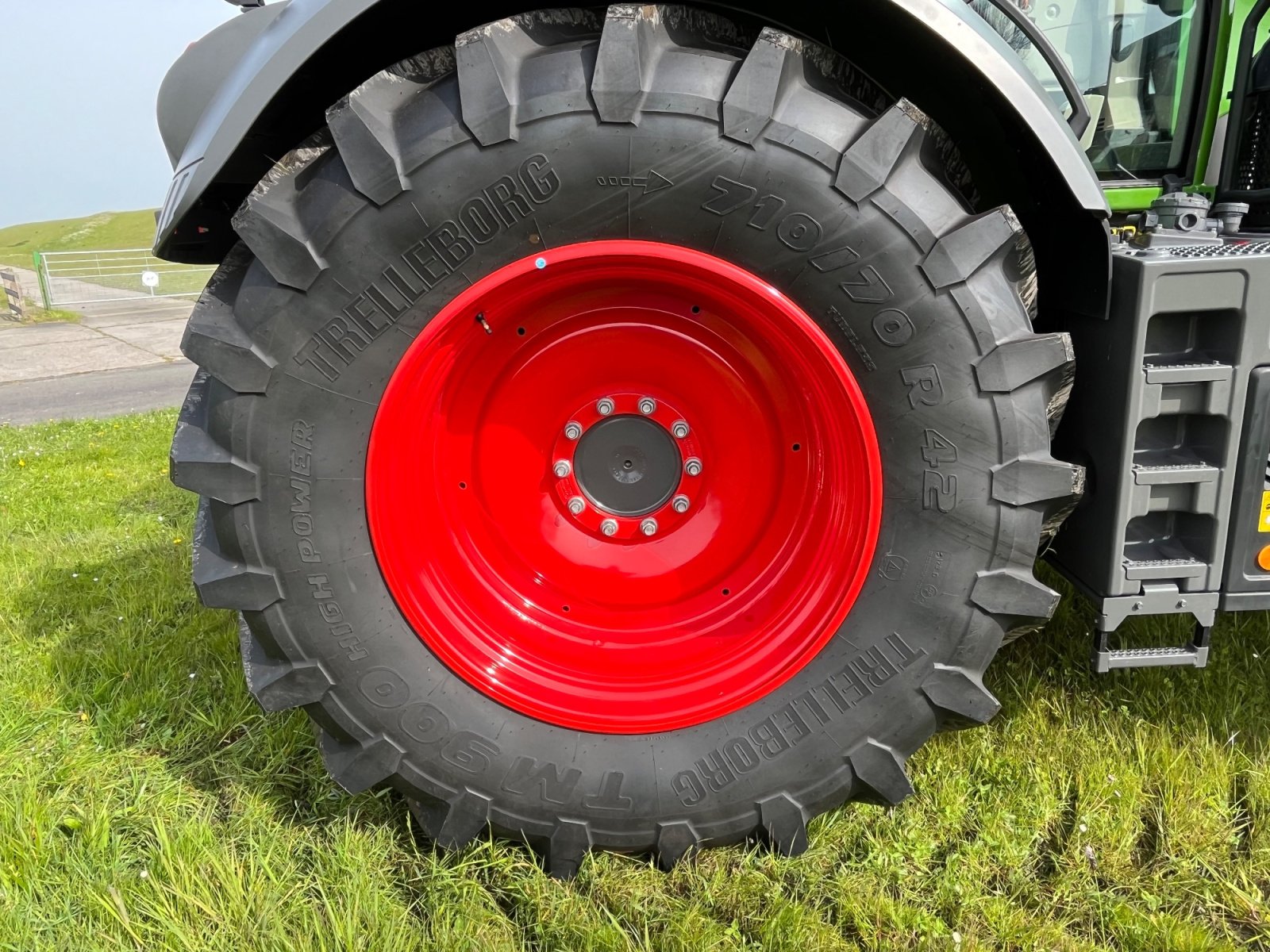 Traktor a típus Fendt 826 Vario ProfiPlus, Gebrauchtmaschine ekkor: Jemgum (Kép 7)