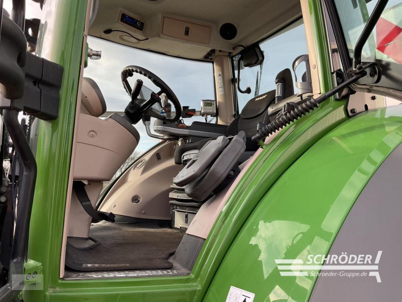 Traktor typu Fendt 826 VARIO S4 PROFI PLUS, Gebrauchtmaschine v Holdorf (Obrázek 12)