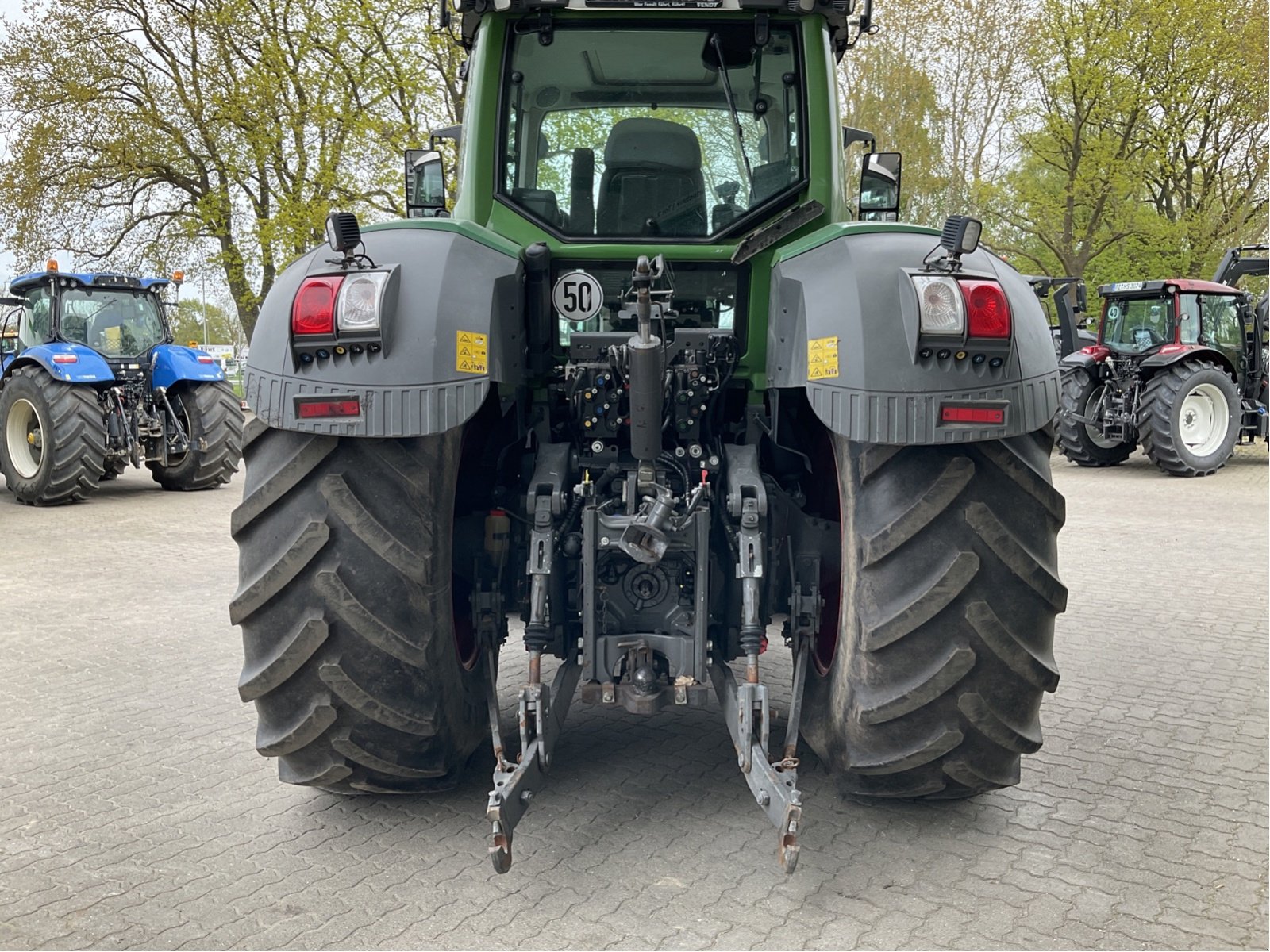 Traktor du type Fendt 826 Vario S4 ProfiPlus, Gebrauchtmaschine en Goldberg (Photo 4)