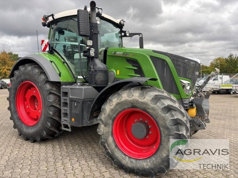 Traktor des Typs Fendt 826 VARIO S4, Gebrauchtmaschine in Salzkotten (Bild 2)