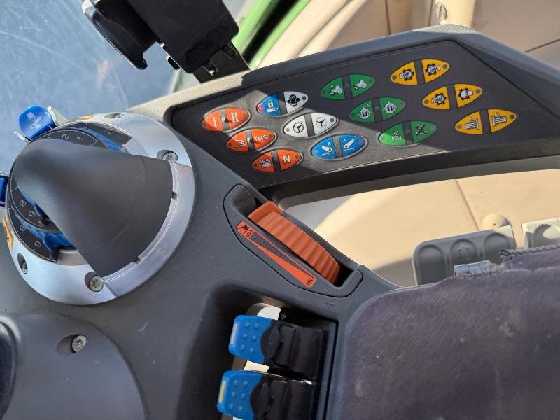 Traktor des Typs Fendt 826 VARIO, Gebrauchtmaschine in Wargnies Le Grand (Bild 8)