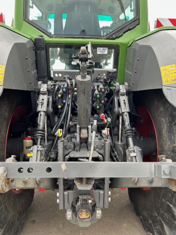 Traktor του τύπου Fendt 826 VARIO, Gebrauchtmaschine σε CERISIERS (Φωτογραφία 6)