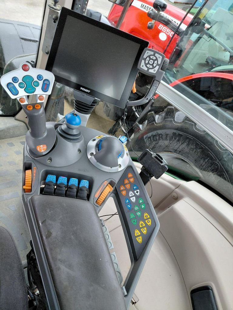 Traktor типа Fendt 828 PROFI +, Gebrauchtmaschine в CHEVILLON  (MAIZEROY) (Фотография 9)
