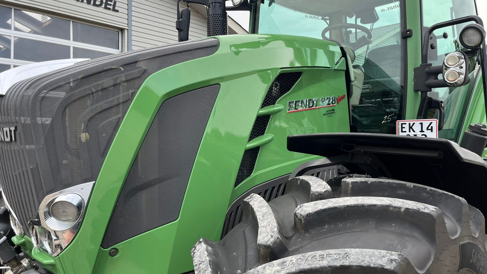 Traktor des Typs Fendt 828 Profi model.  Meget flot traktor med nye fordæk., Gebrauchtmaschine in Lintrup (Bild 24)